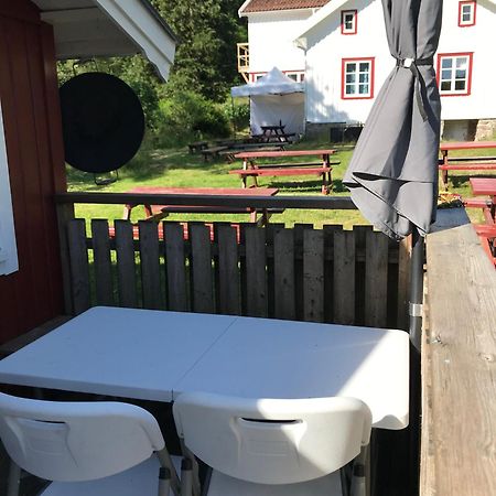 Bjoersjoeas Vildmark - Small Camping Cabin Close To Nature Olofstorp Bagian luar foto
