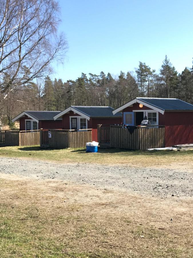 Bjoersjoeas Vildmark - Small Camping Cabin Close To Nature Olofstorp Bagian luar foto