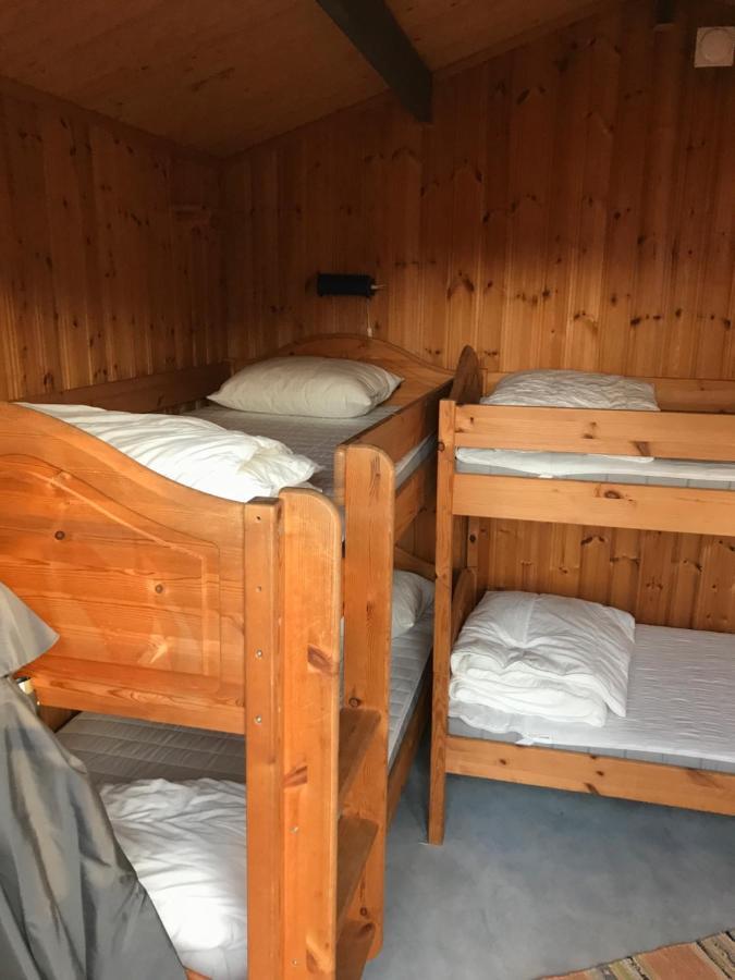 Bjoersjoeas Vildmark - Small Camping Cabin Close To Nature Olofstorp Bagian luar foto