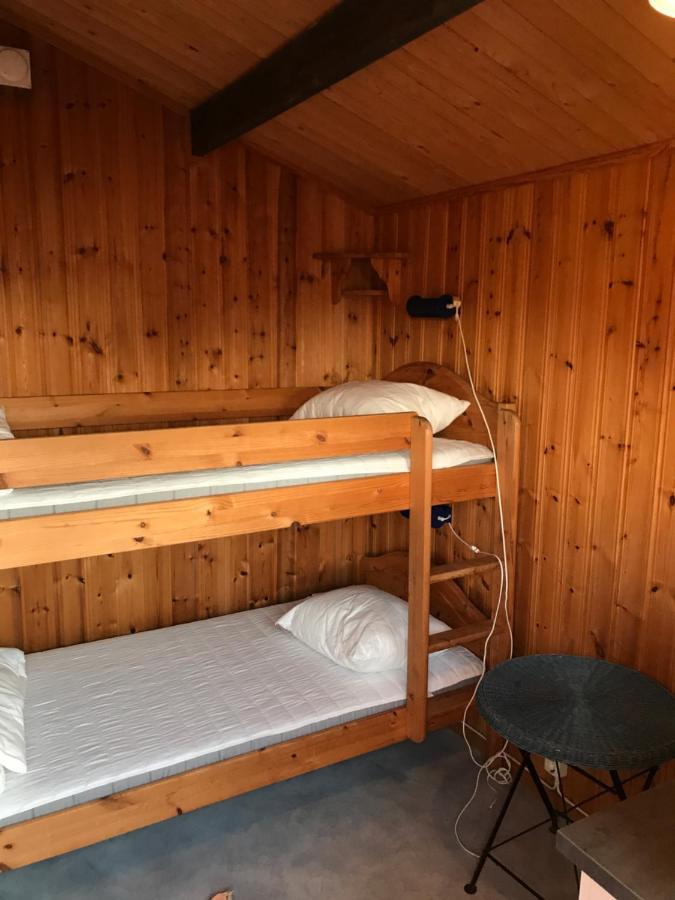 Bjoersjoeas Vildmark - Small Camping Cabin Close To Nature Olofstorp Bagian luar foto