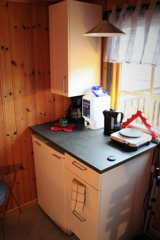 Bjoersjoeas Vildmark - Small Camping Cabin Close To Nature Olofstorp Bagian luar foto