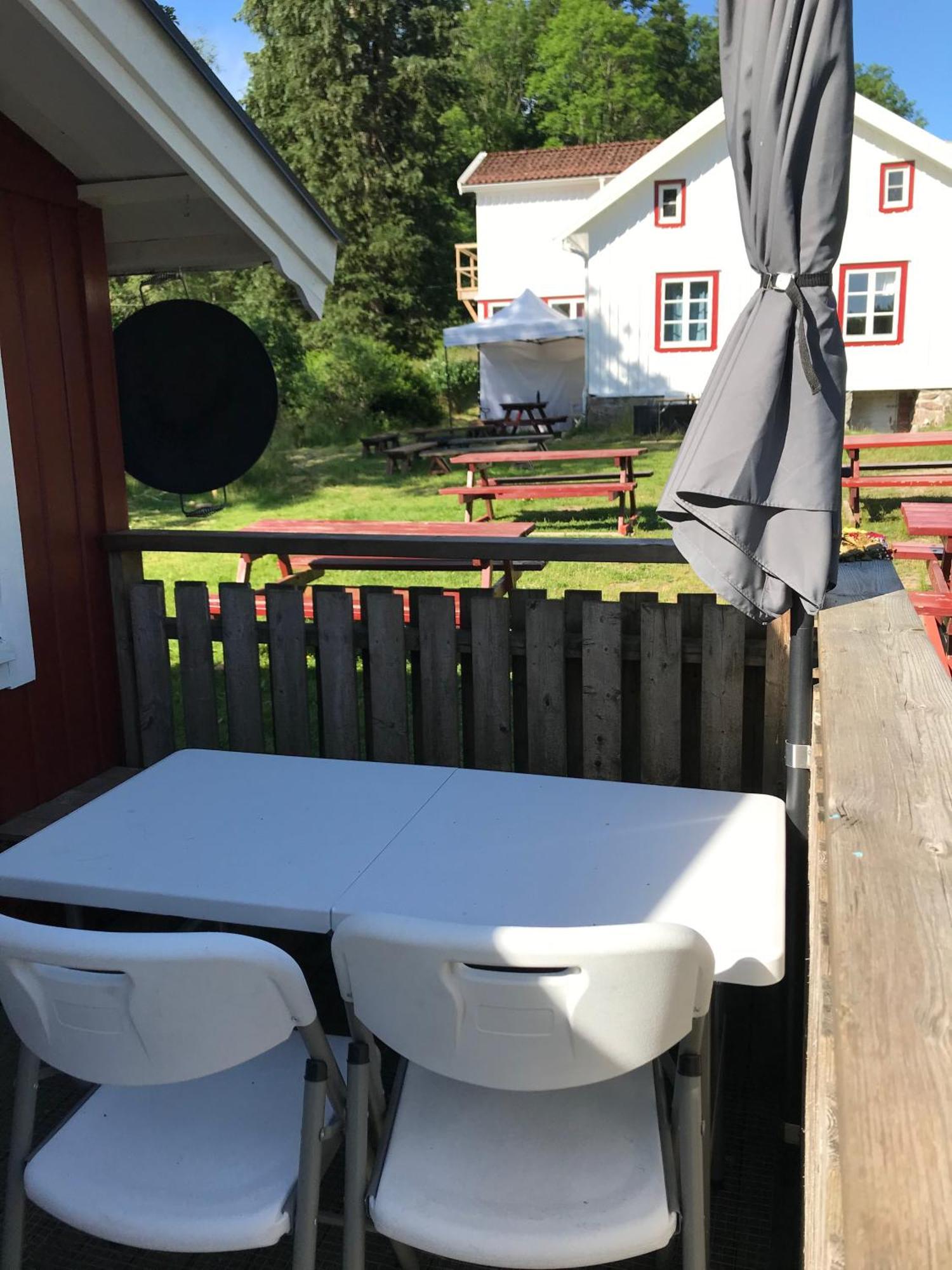 Bjoersjoeas Vildmark - Small Camping Cabin Close To Nature Olofstorp Bagian luar foto